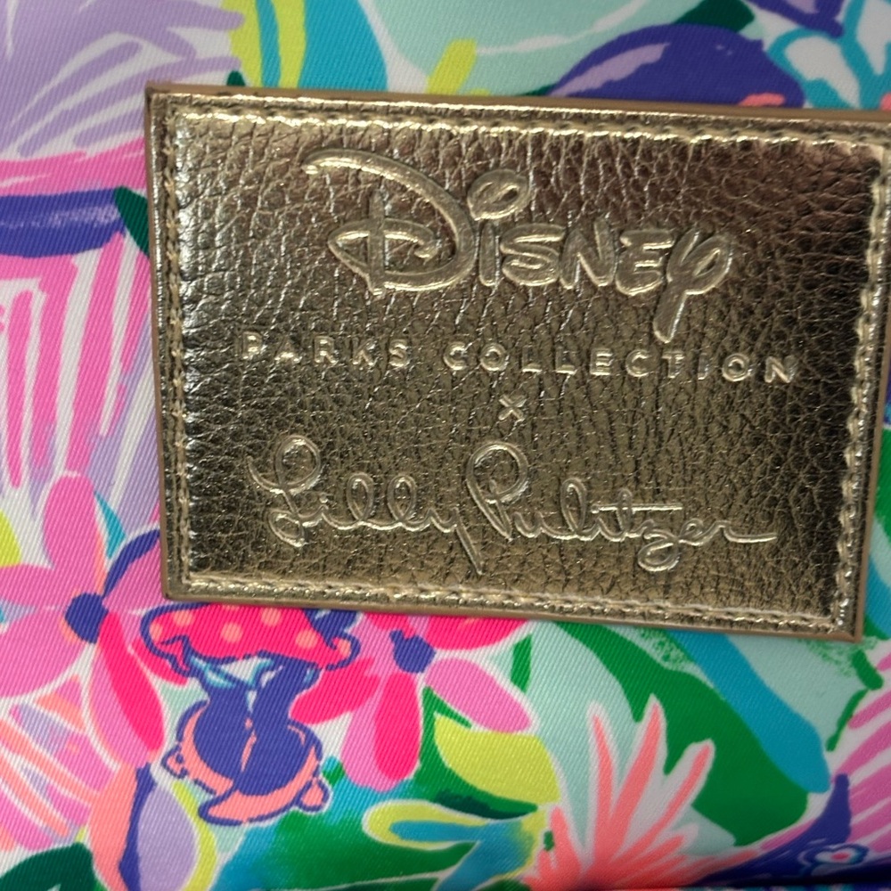 NWOT Lilly Pulitzer, Disney parks, large backpack, Dreamin’ Minnie Daisy Pink - Picture 3 of 4